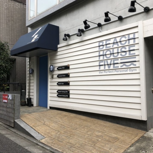 パレロワイヤル西麻布1F~3F 1階部分
