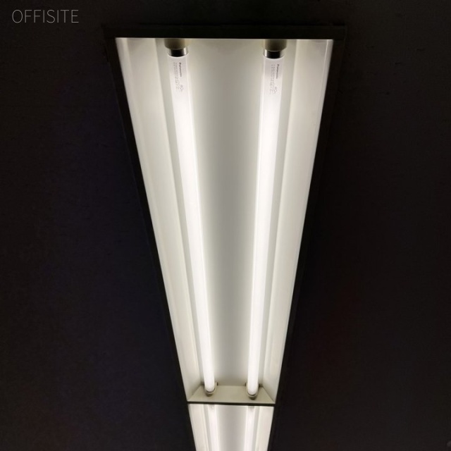 戸羽ビル2F 2階室内 照明
