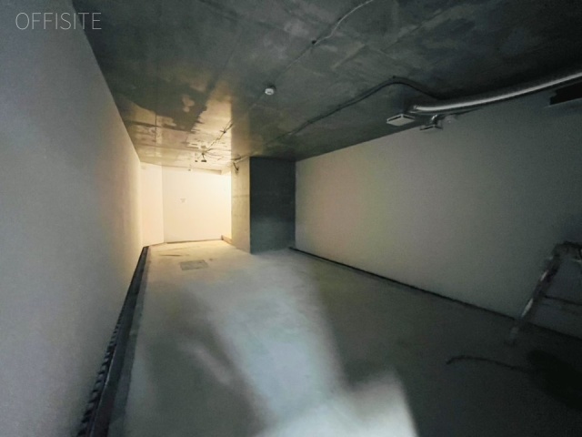 Root BuildingB1F 内装