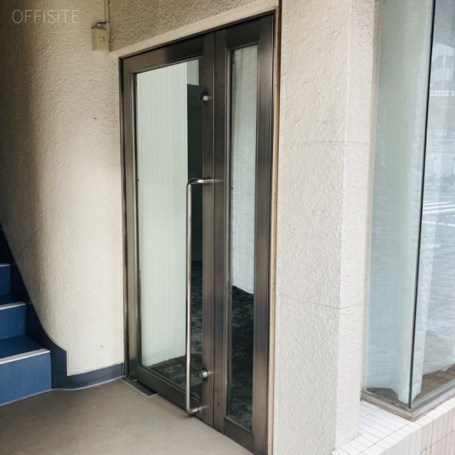 香取ビル1F~2F 1階部分出入口