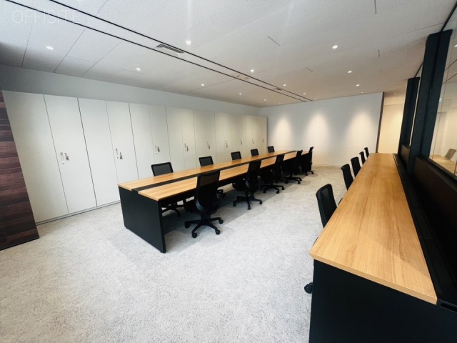 FORECAST新宿AVENUE8F 内装