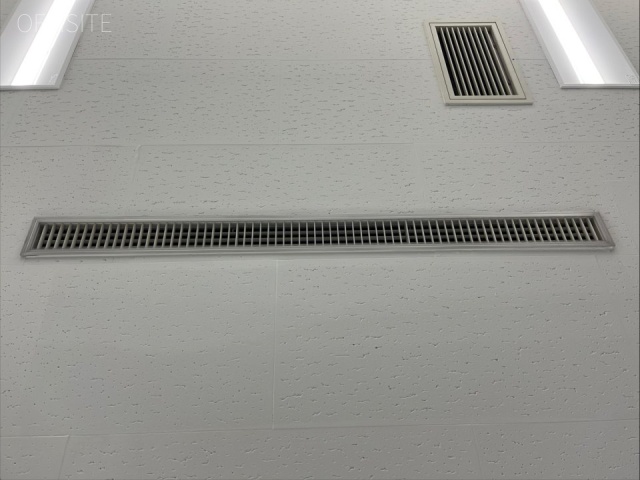 クレシェンドビル1F 内装