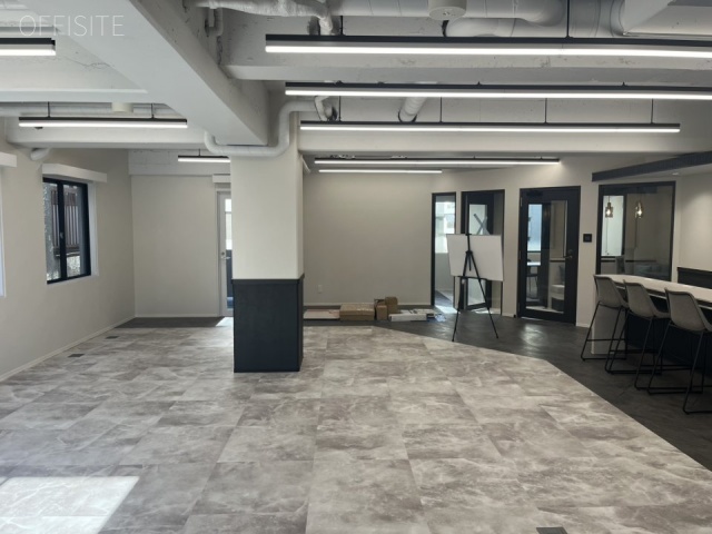 NOVEL WORK Otsuka6F 内装