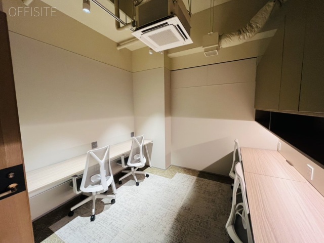 NOW/HERE新宿四谷2014 内装