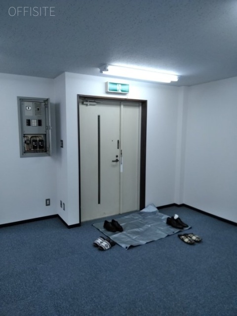松居ビル2F 2階 貸室入口