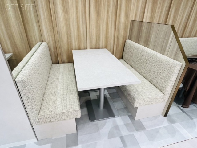 仲御徒町フロントビルB1F 内装