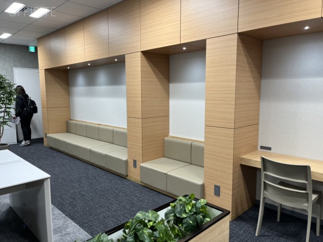 明治薬科大学剛堂会館1F 内装