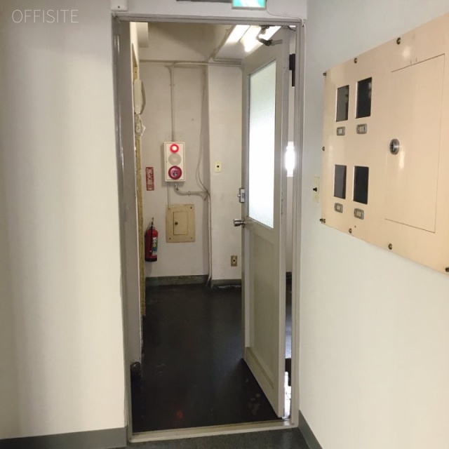 宇田川ビル5F 5階 貸室入口