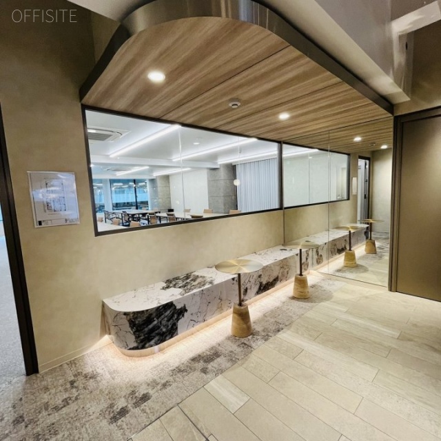 @WORK SHINJUKUGYOEN4F 内装