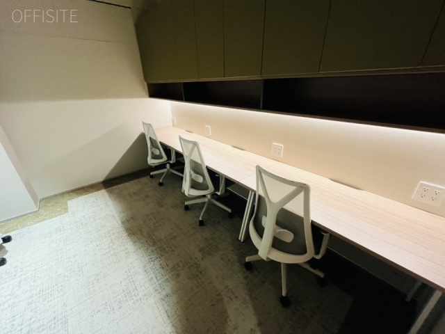 NOW/HERE新宿四谷2014 内装