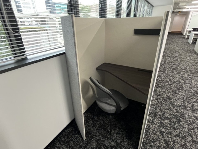 CIRCLES西新宿2F 内装