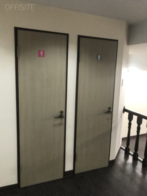 SVAX新宿ビルB館B1F~M2F 1階 男女別トイレ
