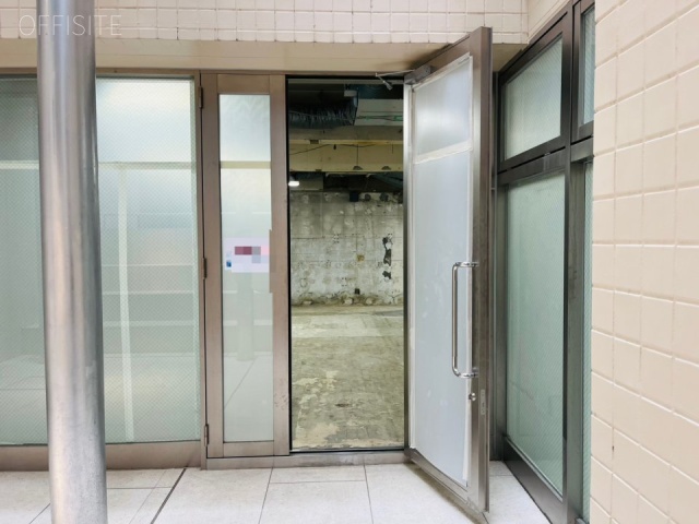 ミヤヒロビルB 玄関