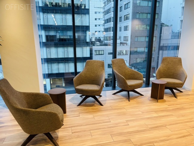 owns八丁堀4F セットアップ区画(別角度)