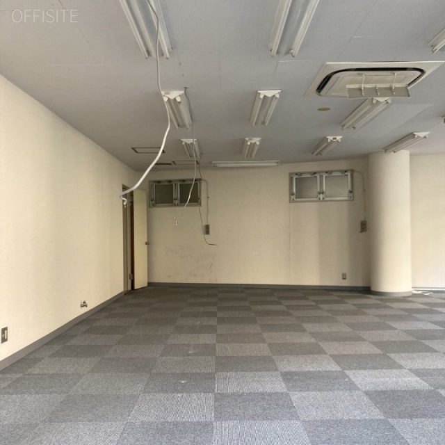 本郷堂ビル1F~5F 1階 室内