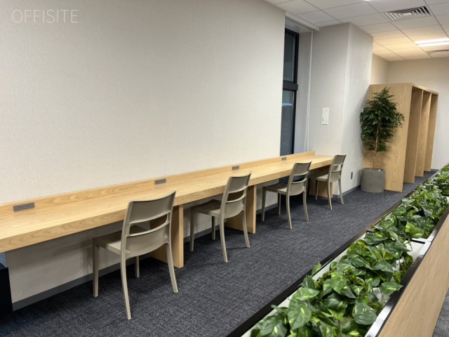 明治薬科大学剛堂会館1F 内装