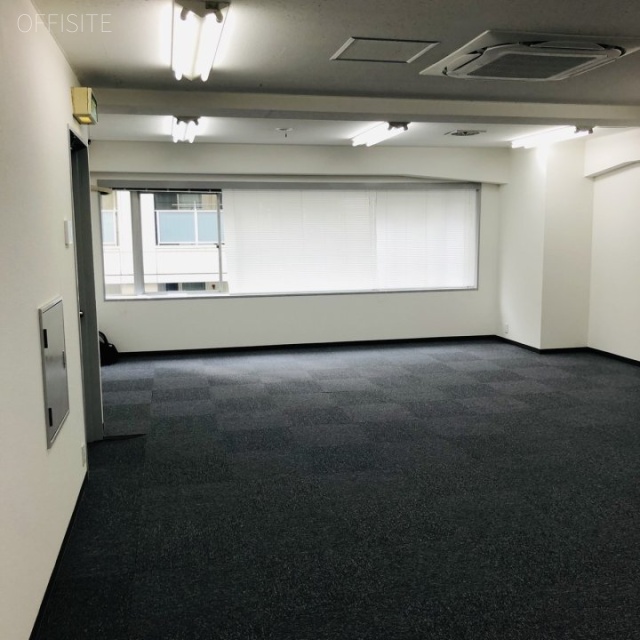新橋ホリイビル3F 3階室内