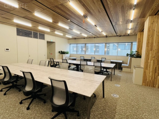 REVZO新橋3F 内装