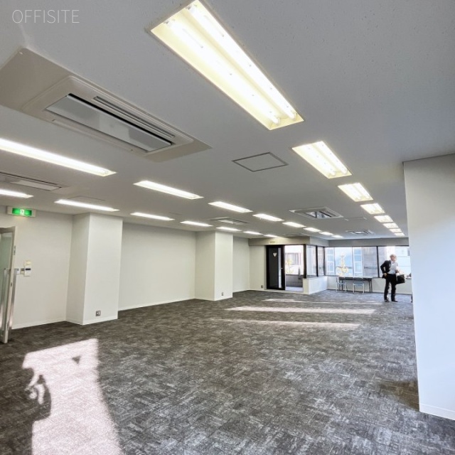 本郷信徳ビル3F 3階室内