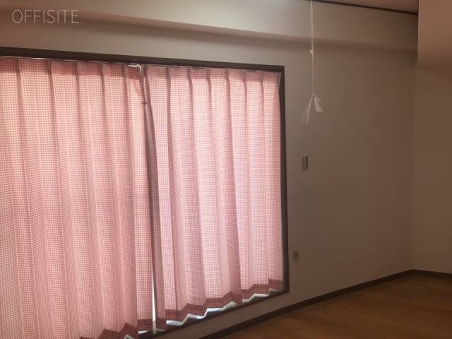 B STEPビル401 4階 室内
