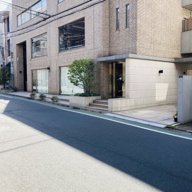 神宮前エーアイビル1F 1階部分