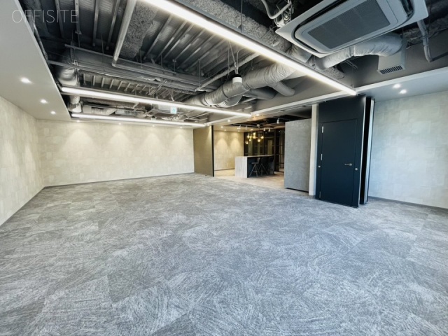 X-BASE SHIBUYA(クロスベースシブヤ)301 内装