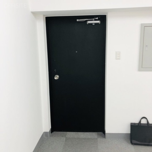 サニービルB 2階B号室 貸室入口