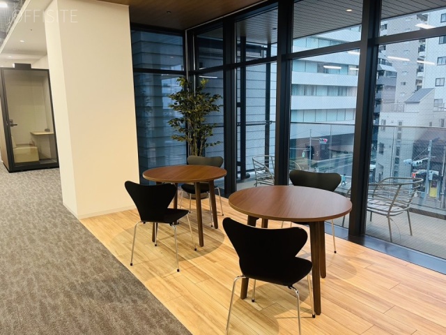 owns八丁堀3F セットアップ区画(別角度)