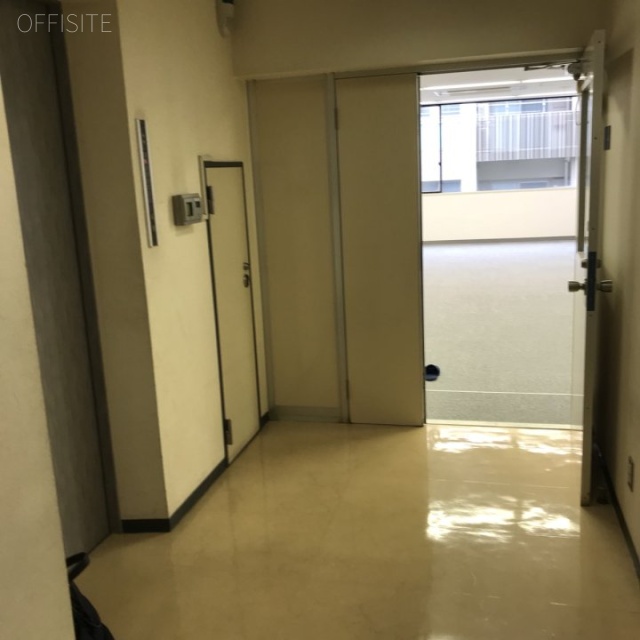 プラチナ第2ビル3F 3階 貸室入口
