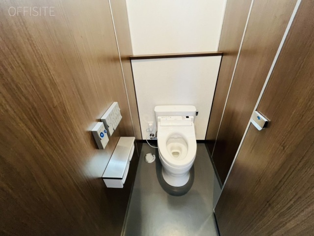 M Crest 6階 72.26坪　トイレ