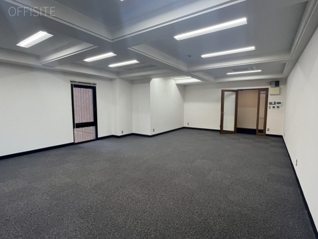 マストビルE3 内装