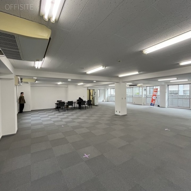 理工図書ビル6F 内装