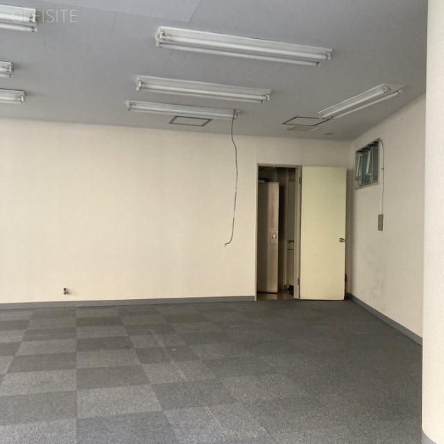 本郷堂ビル1F~5F 1階 室内