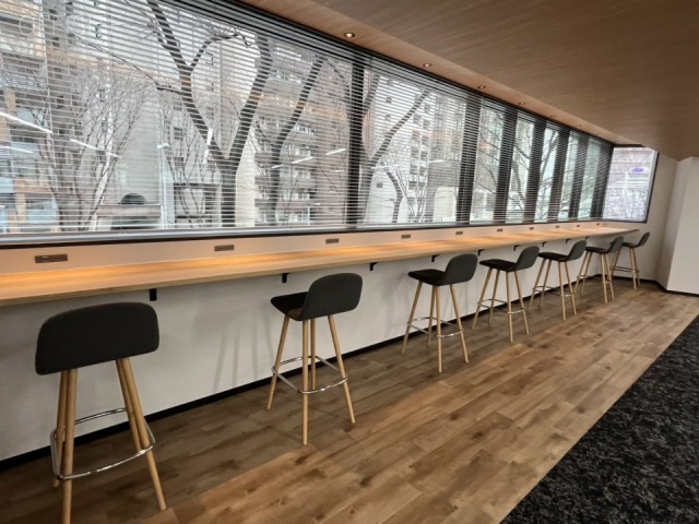 CIRCLES西新宿2F 内装