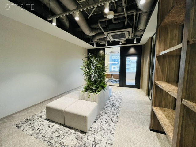 X-BASE SHIBUYA(クロスベースシブヤ)301 内装