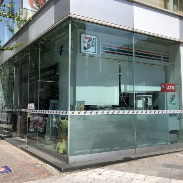 サクセス銀座ファーストビルB1F~1F 1階にコンビニあり