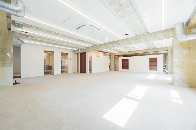 REXIED市ヶ谷左内町3F~4F 内装