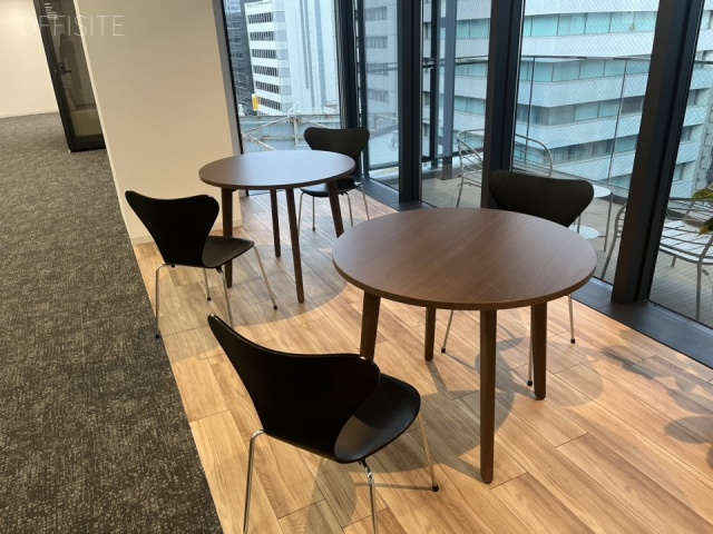 owns八丁堀7F セットアップ区画(別角度)