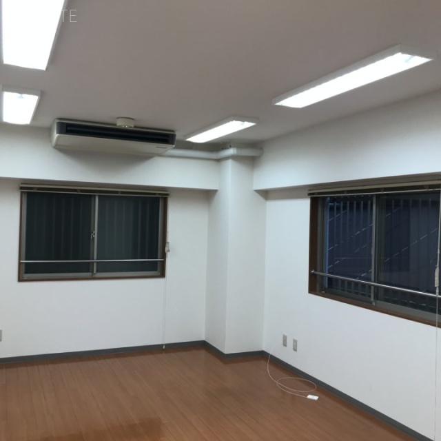 日本橋平成不動産ビル2F 2階 室内