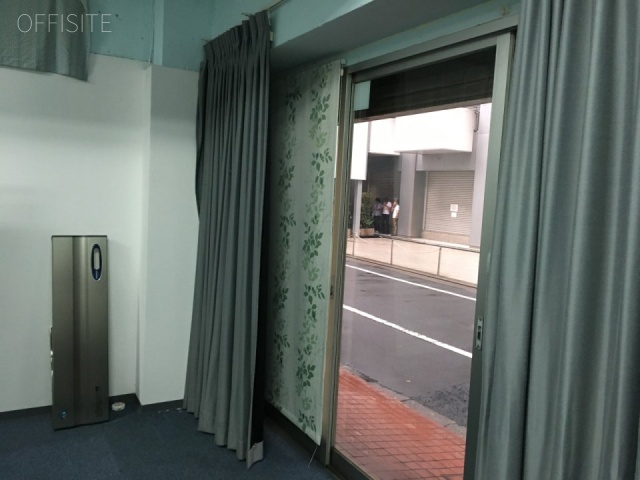 ロジマン御苑1F 1階 室内