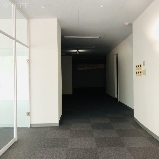青山パークス 1階 64.74坪　1階 室内