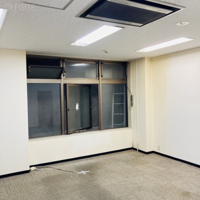 山源ビルB1F B1階 室内