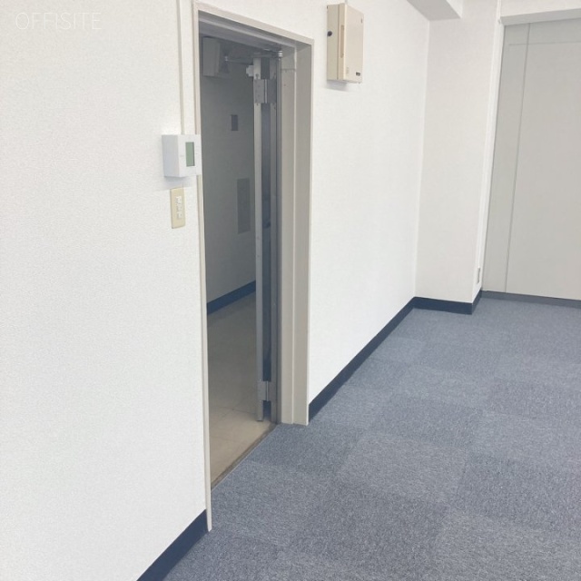 白王ビルB 9階B号室 室内
