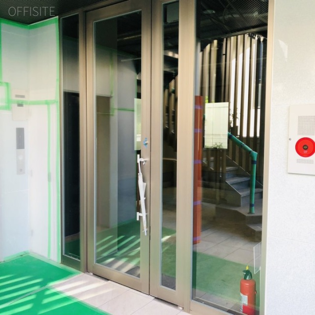 PRYME CUBE表参道102 1階 貸室入口