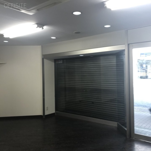 SVAX新宿ビルB館B1F~M2F 1階 室内
