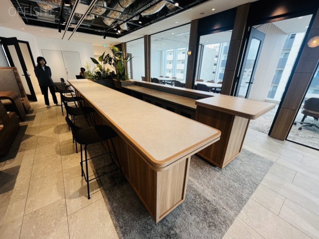 FORECAST新宿AVENUE8F 内装