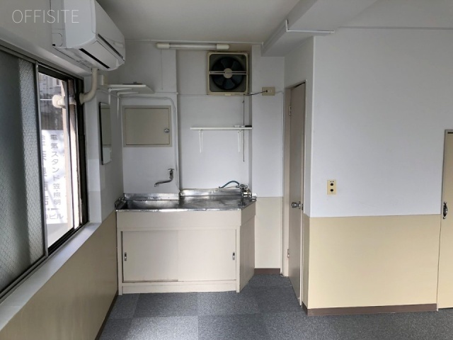 田辺ビル 2階 11.00坪　2階 給湯スペース