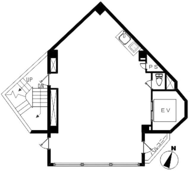 上野逸品館ビル6F 間取り図