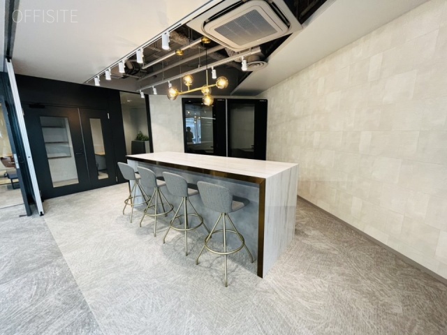 X-BASE SHIBUYA(クロスベースシブヤ)304 内装