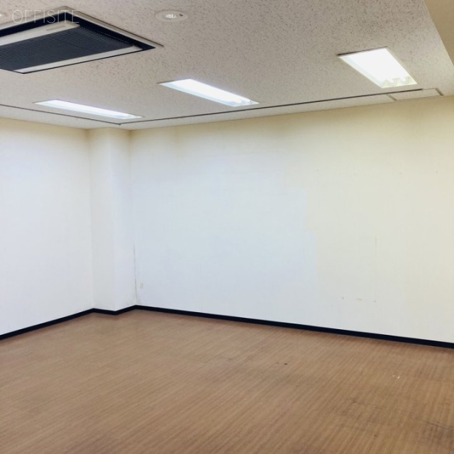 山源ビルB1F B1階 室内